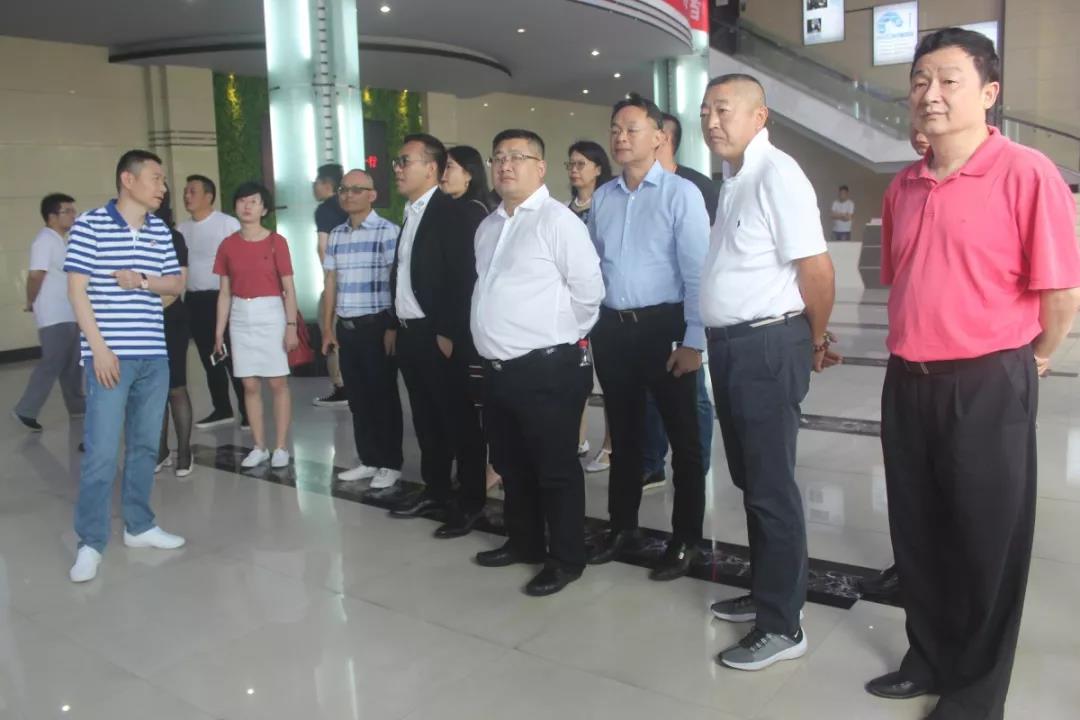 深圳市青年企業(yè)家聯(lián)合會(huì)、中小企家聯(lián)誼會(huì)走進(jìn)浙創(chuàng)科技